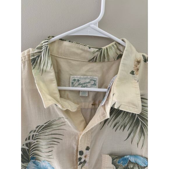 NWT American Eagle Men's Hawaiian Shirt Floral Size XL - Picture 2 of 7